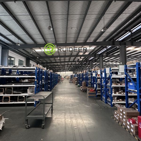 Horno de soldadura al vacío de alta temperatura de 1550C para sistema de tres fases de cinco alambres 380V 50HZ